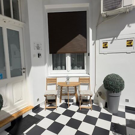 Theatre Square Apartments Novi Sad Bagian luar foto