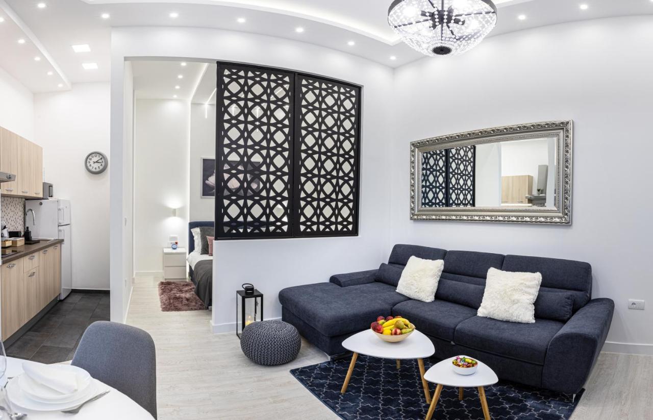 Theatre Square Apartments Novi Sad Bagian luar foto