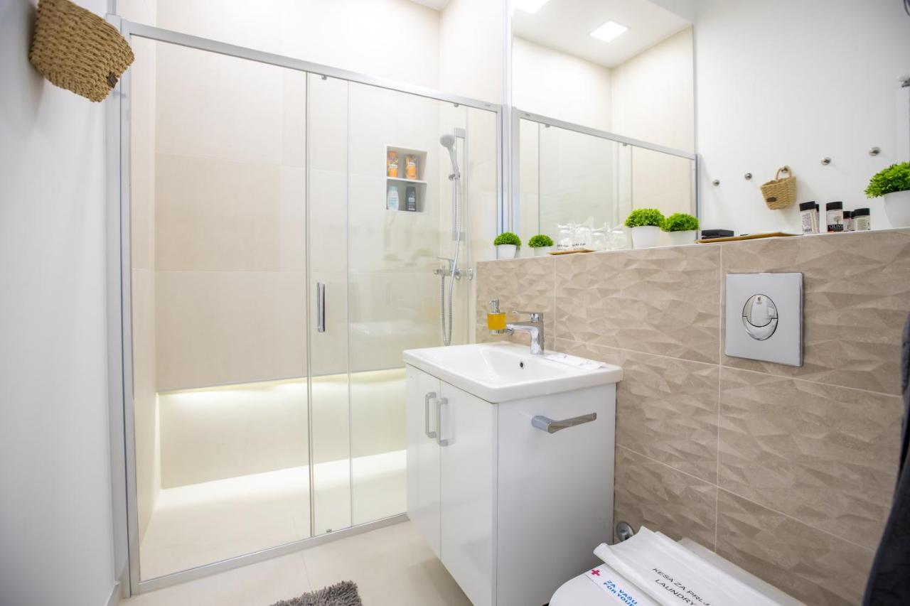 Theatre Square Apartments Novi Sad Bagian luar foto