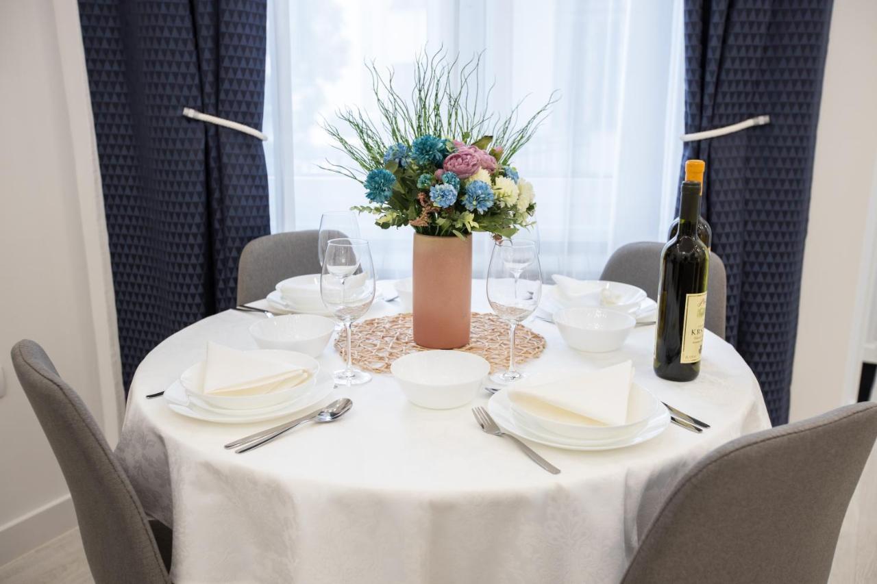 Theatre Square Apartments Novi Sad Bagian luar foto
