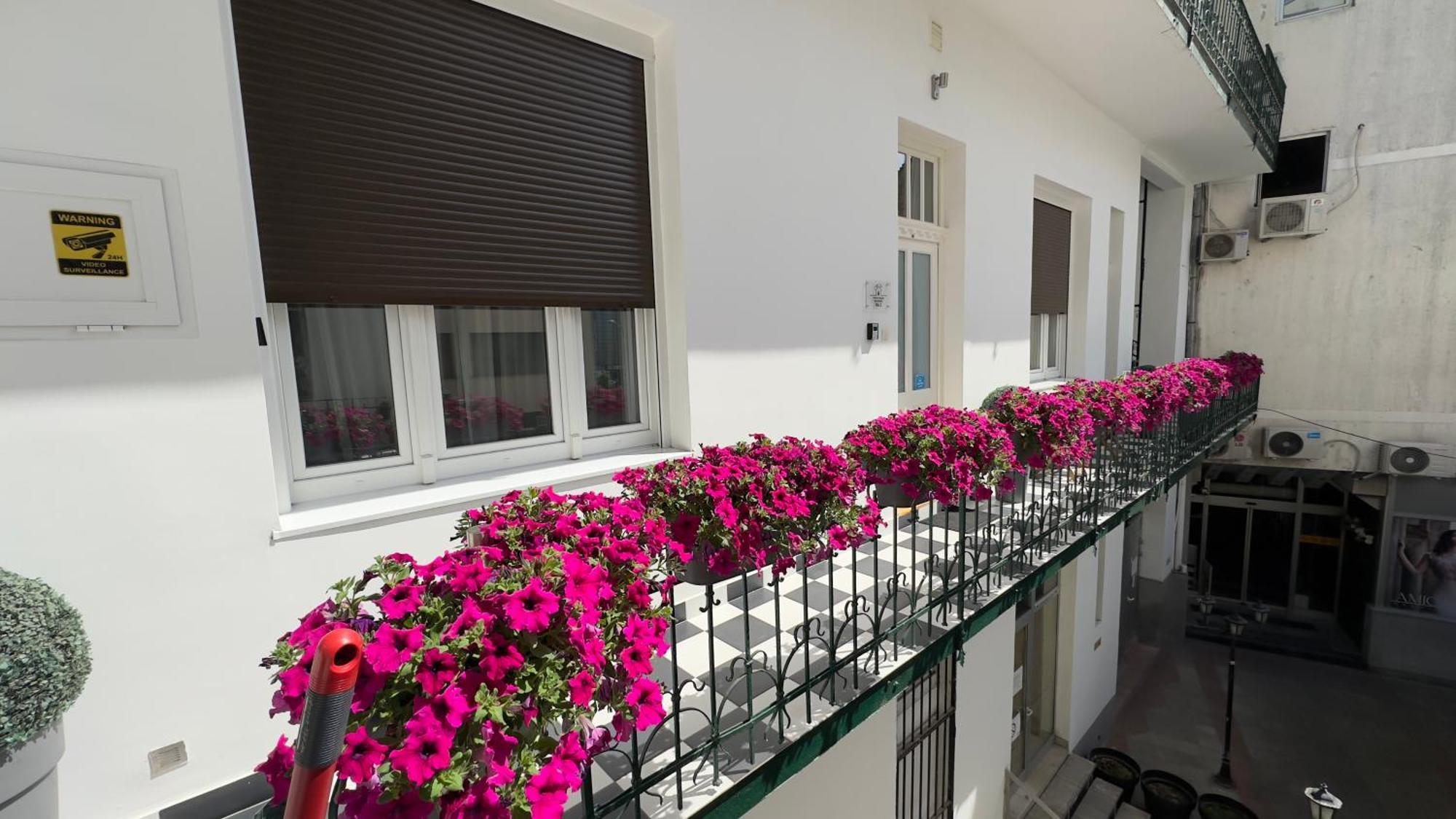 Theatre Square Apartments Novi Sad Bagian luar foto